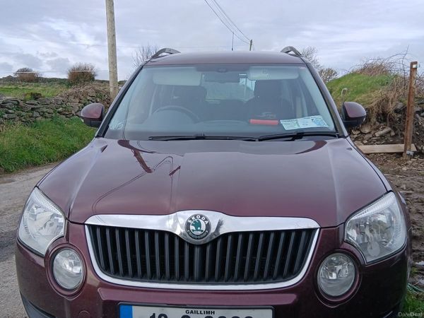 Skoda Yeti SUV, Diesel, 2010, Red