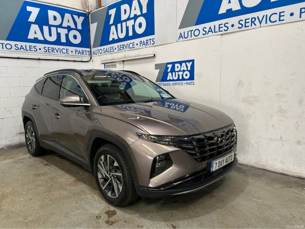 Hyundai Tucson MPV, Diesel, 2022, Brown
