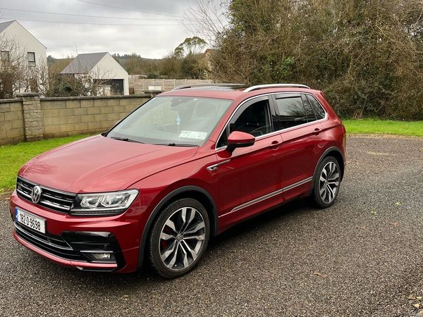 Volkswagen Tiguan SUV, Diesel, 2018, Red