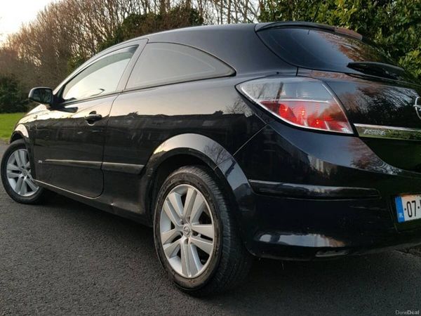 Opel Astra Hatchback, Petrol, 2007, Black