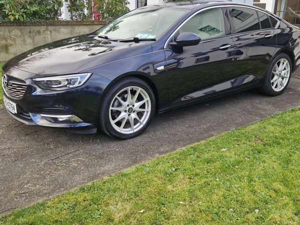 Opel Insignia Hatchback, Diesel, 2017, Blue