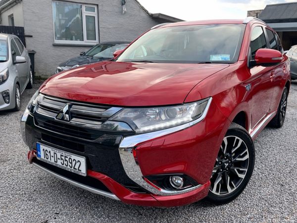 Mitsubishi Outlander SUV, Petrol Plug-in Hybrid, 2016, Red
