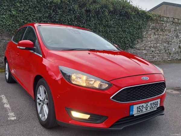 Ford Focus Hatchback, Diesel, 2015, Red