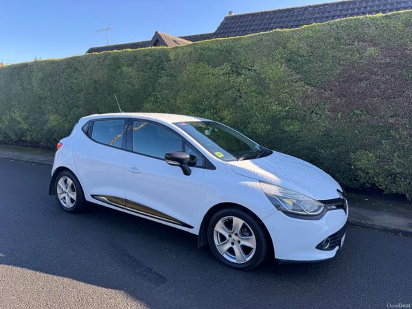 Renault Clio Hatchback, Diesel, 2014, White