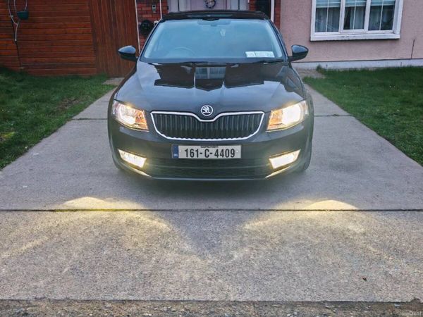 Skoda Octavia Saloon, Diesel, 2016, Black