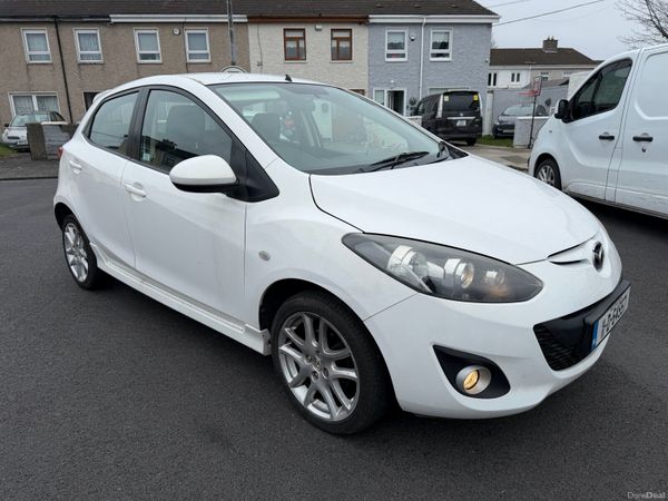 Mazda Mazda2 Hatchback, Petrol, 2011, White