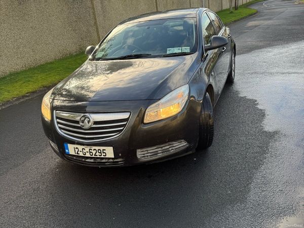 Vauxhall Insignia Hatchback, Diesel, 2012, Black