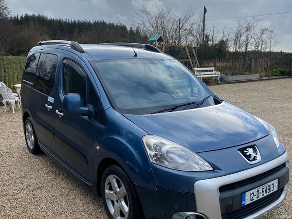 Peugeot Partner Tepee MPV, Diesel, 2012, Blue