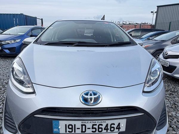 Toyota Aqua Hatchback, Petrol Hybrid, 2019, Silver