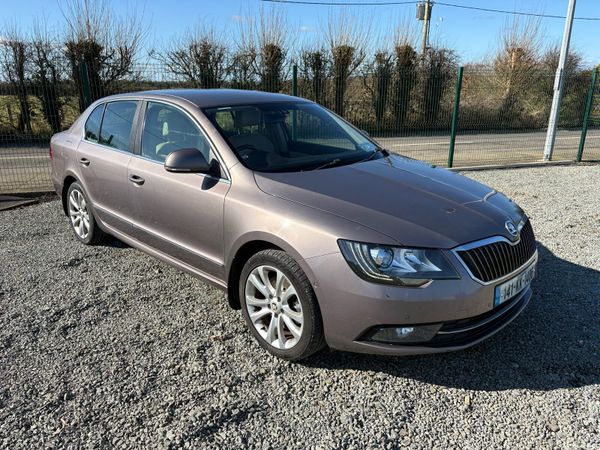 Skoda Superb Saloon, Diesel, 2014, Purple