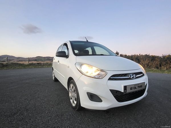 Hyundai i10 Hatchback, Petrol, 2012, White