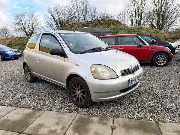 Toyota Yaris Hatchback, Petrol, 2003, Silver