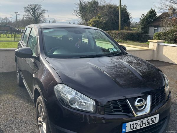 Nissan Qashqai Hatchback, Diesel, 2013, Black