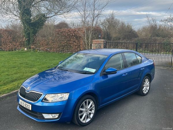 Skoda Octavia Saloon, Diesel, 2014, Blue