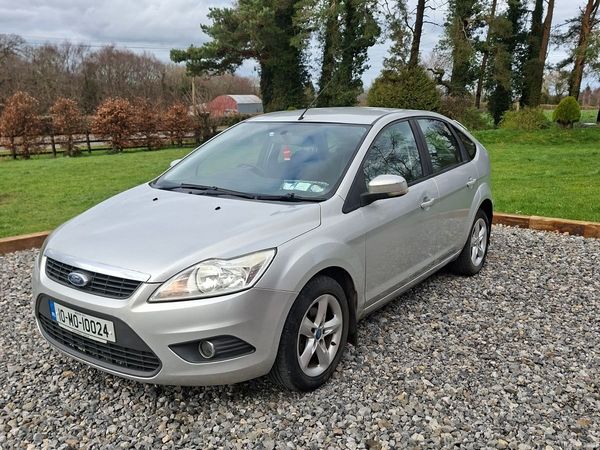 Ford Focus Hatchback, Diesel, 2010, Silver