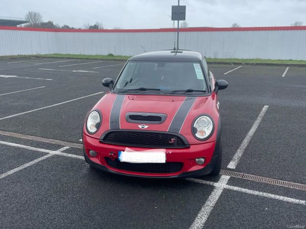 Mini Cooper Hatchback, Petrol, 2008, Red