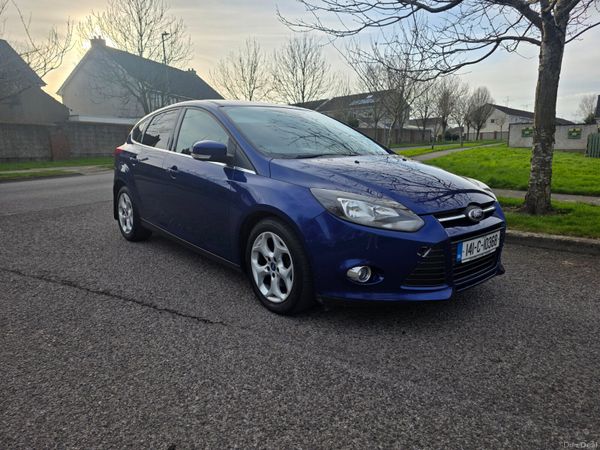 Ford Focus Hatchback, Petrol, 2014, Blue