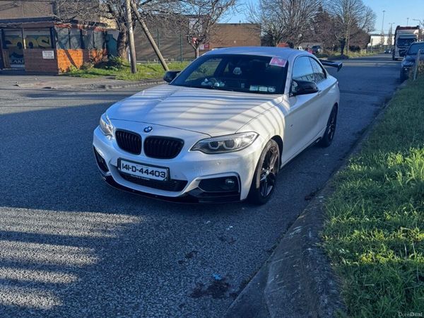BMW 2-Series Coupe, Petrol, 2014, White