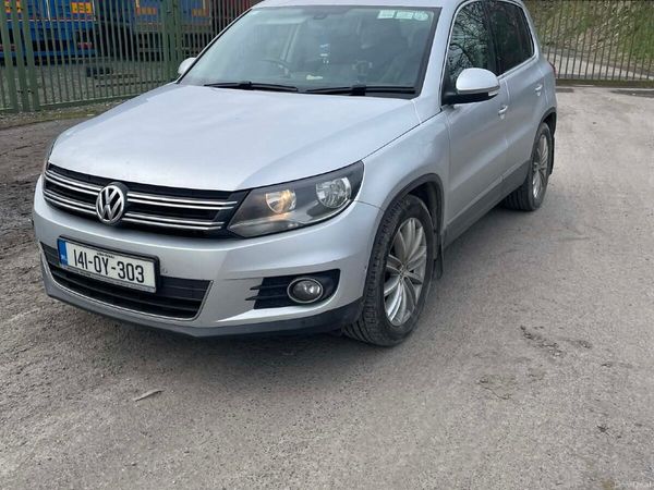 Volkswagen Tiguan SUV, Diesel, 2014, Silver
