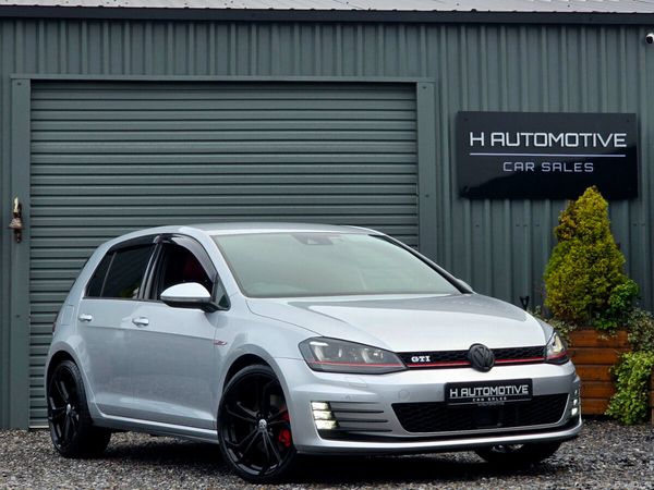 Volkswagen Golf Hatchback, Petrol, 2014, Silver