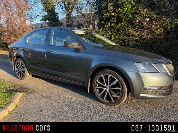 Skoda Octavia Hatchback, Diesel, 2018, Grey