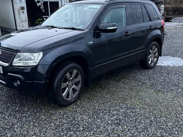Suzuki Grand Vitara SUV, Diesel, 2010, Black