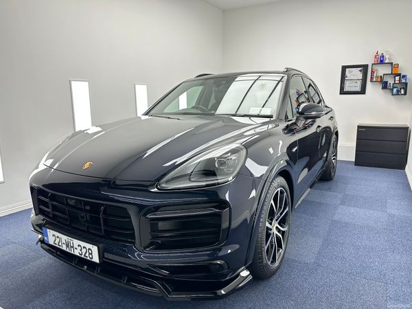 Porsche Cayenne SUV, Petrol Plug-in Hybrid, 2022, Blue