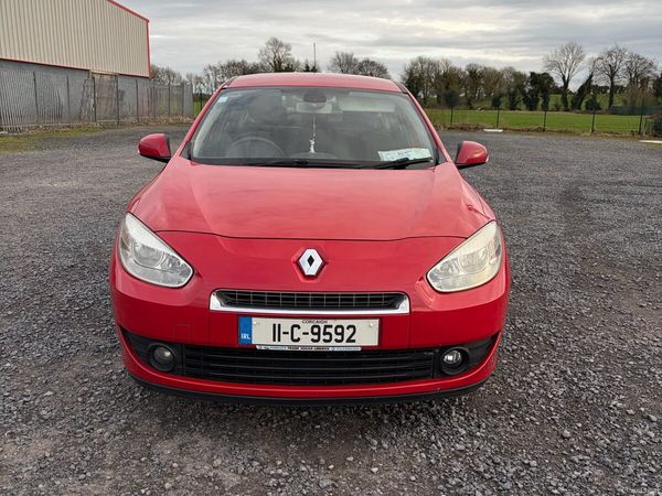 Renault Fluence Saloon, Diesel, 2011, Red