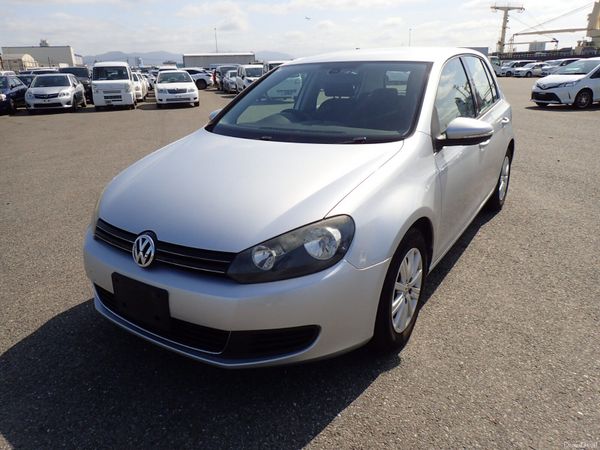 Volkswagen Golf Hatchback, Petrol, 2013, Silver