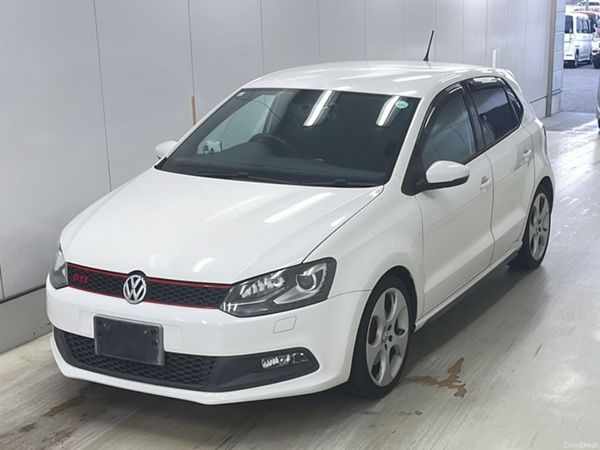 Volkswagen Polo Hatchback, Petrol, 2011, White