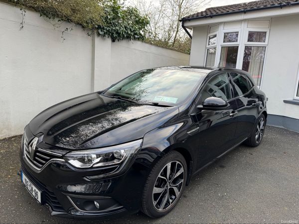 Renault Megane Hatchback, Petrol, 2019, Black