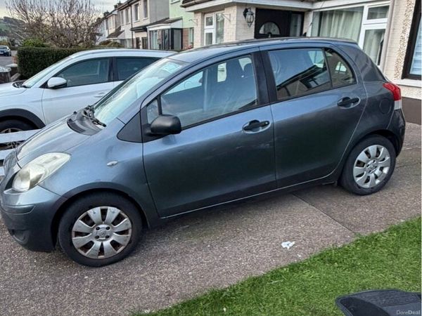 Toyota Yaris Hatchback, Petrol, 2009, Blue