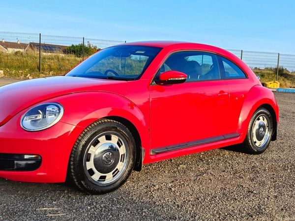 Volkswagen Beetle Hatchback, Diesel, 2013, Red