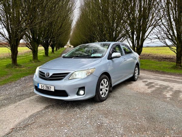 Toyota Corolla Saloon, Petrol, 2011, Blue