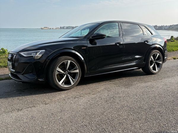 Audi e-tron Estate/Jeep, Electric, 2022, Black