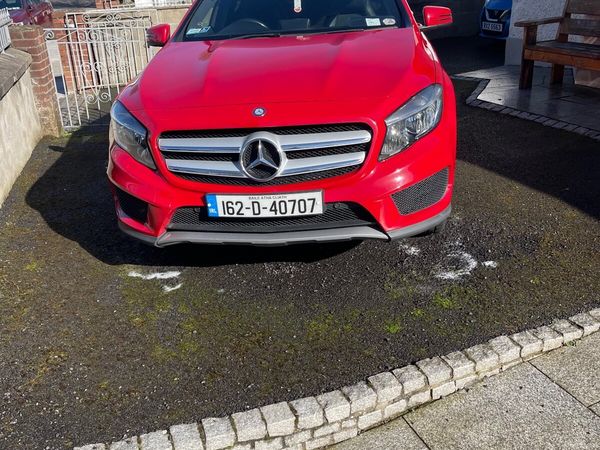 Mercedes-Benz GLA SUV, Diesel, 2016, Red