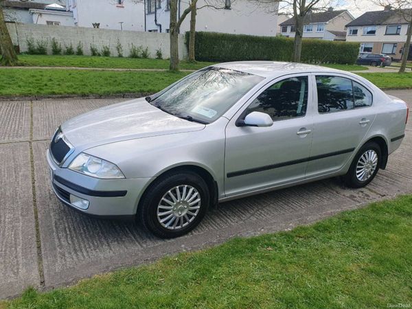 Skoda Octavia Hatchback, Petrol, 2008, Silver