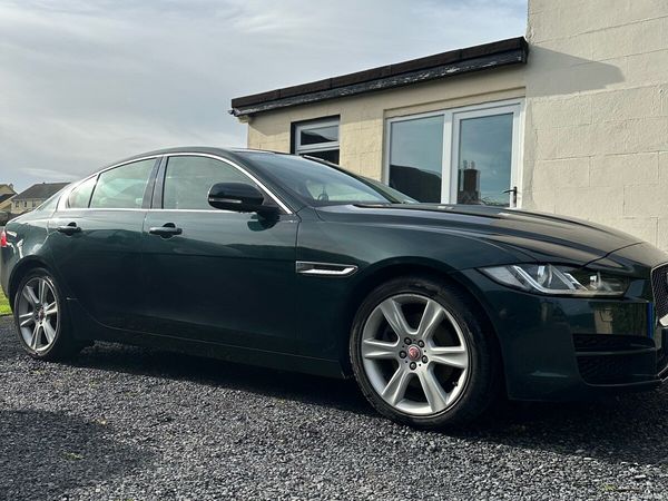 Jaguar XE Saloon, Diesel, 2016, Green