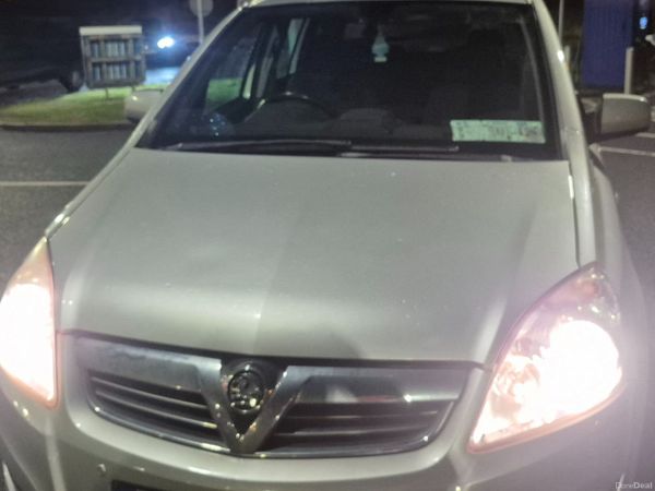 Vauxhall Zafira MPV, Diesel, 2013, Silver