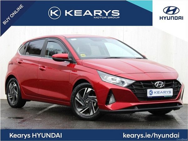 Hyundai i20 Hatchback, Petrol, 2022, Red