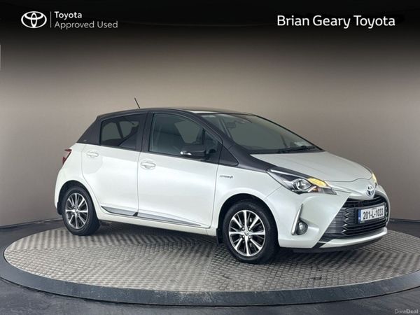 Toyota Yaris Hatchback, Petrol Hybrid, 2020, White