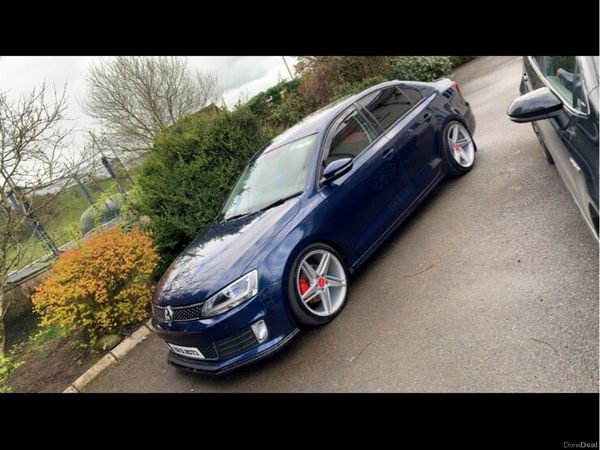 Volkswagen Jetta Saloon, Diesel, 2013, Blue