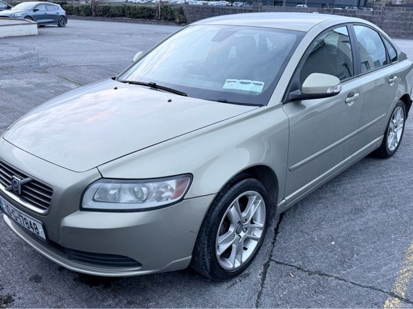 Volvo S40 Saloon, Diesel, 2010, Green