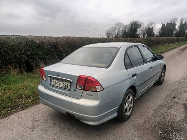 Honda Civic Saloon, Petrol, 2004, Silver