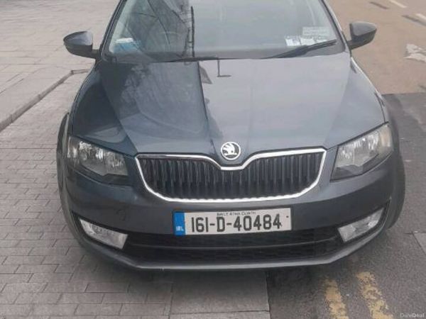 Skoda Octavia Saloon, Diesel, 2016, Grey