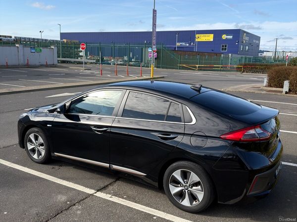 Hyundai IONIQ Hatchback, Electric, 2019, Black