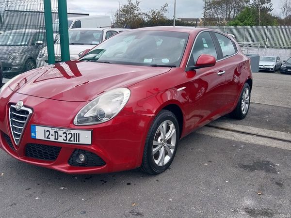 Alfa Romeo Giulietta Hatchback, Diesel, 2012, Red