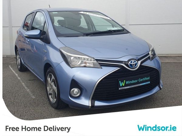 Toyota Yaris Hatchback, Petrol Hybrid, 2017, Blue