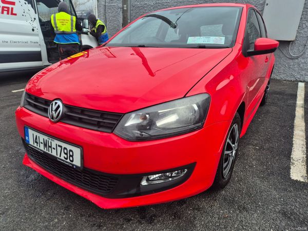 Volkswagen Polo Hatchback, Petrol, 2014, Red