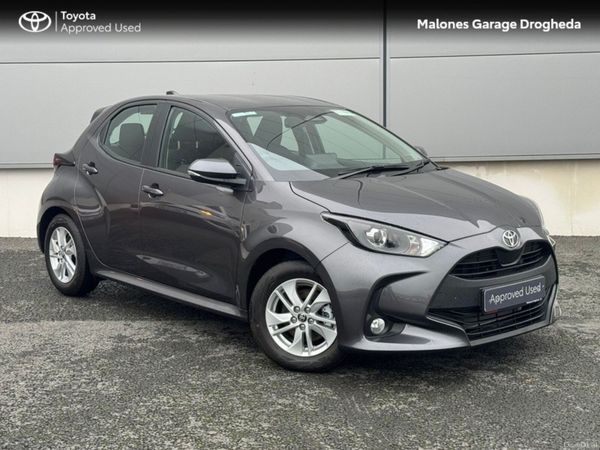 Toyota Yaris Hatchback, Petrol Hybrid, 2025, Grey